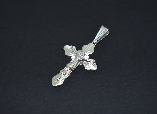 Cross pendant